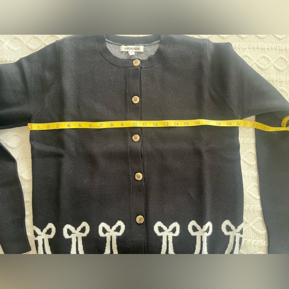 Vigoss Black Cardigan Sweater with White Bow Detail Mixed Media Women’s Size L - Picture 12 of 12